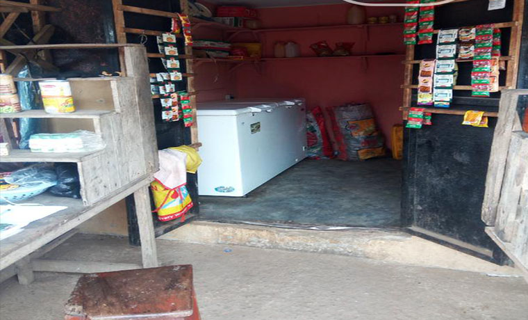 Neat Shops At Balogun Market Ishaga For Sale.