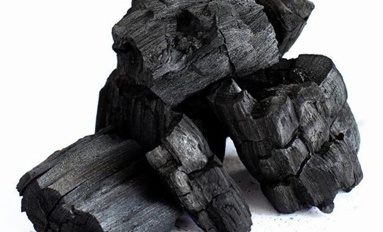 Charcoals Available In Tonnes