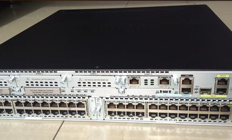 Cisco 2951-VSEC/K9 Gigabit Router (24 POE,Voice &