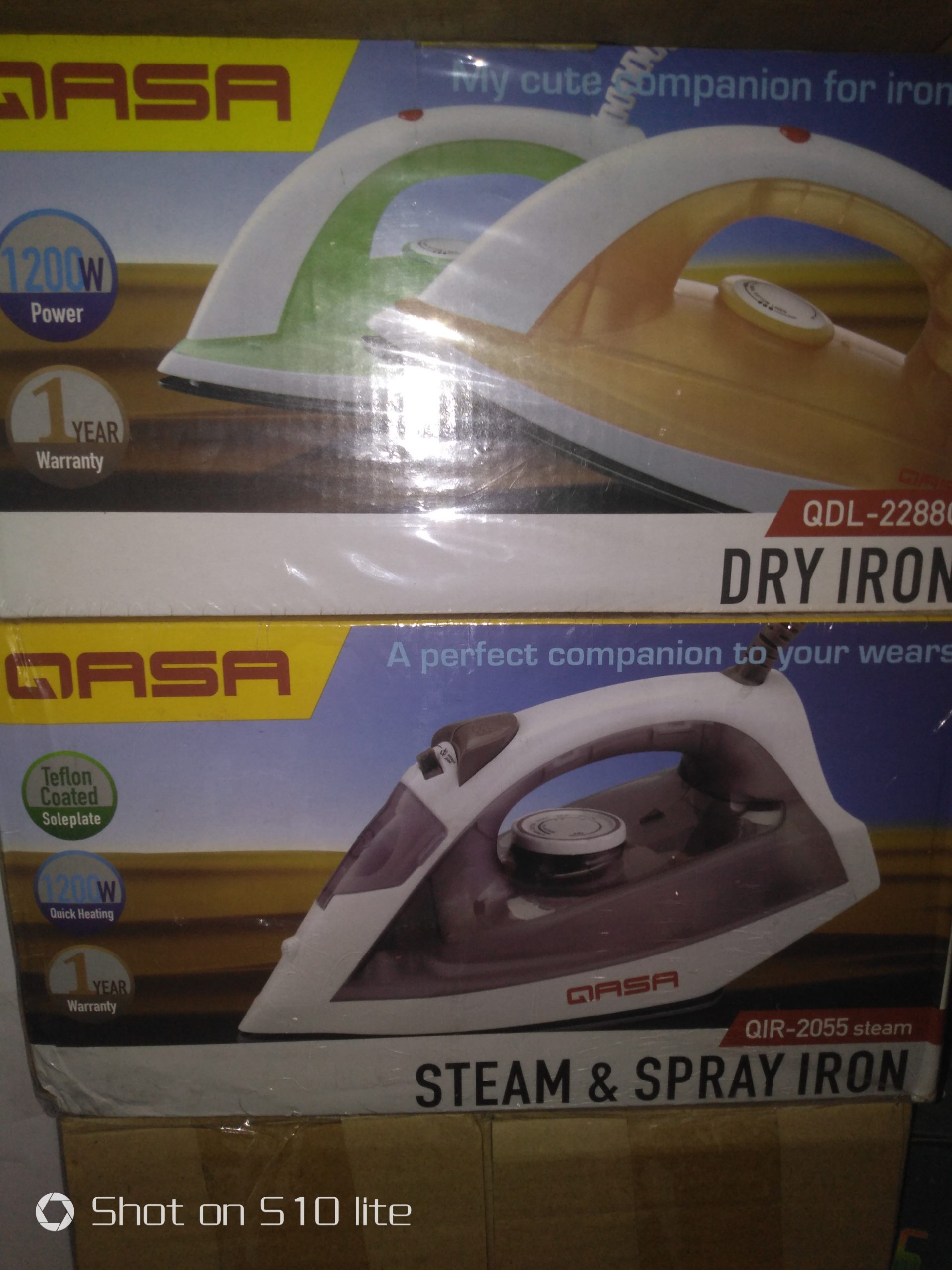 Qasa steam and spray Iron